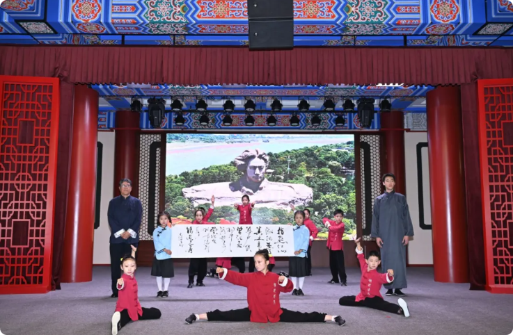 也面临着薪